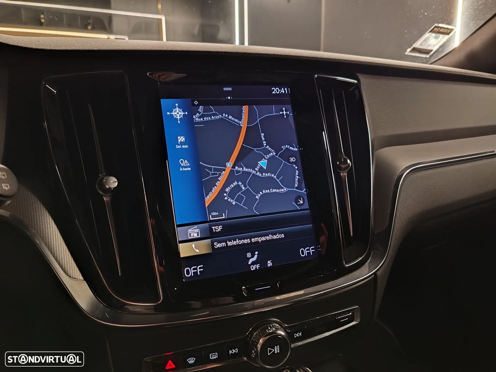 Volvo V60 2.0 D3 R-Design Geartronic - 23