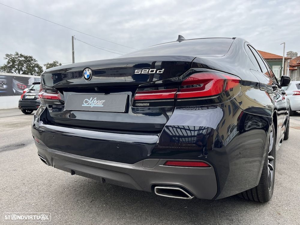 BMW 520 d Pack Desportivo M Auto - 54
