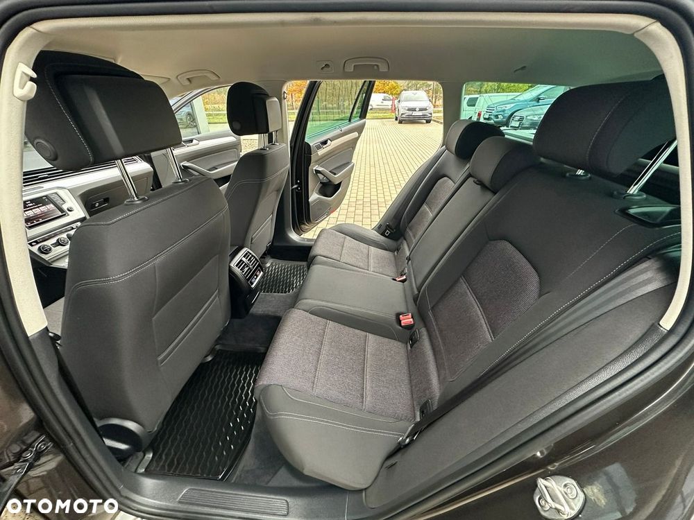 Volkswagen Passat Variant 2.0 TDI DSG (BlueMotion Technology) Comfortline - 12