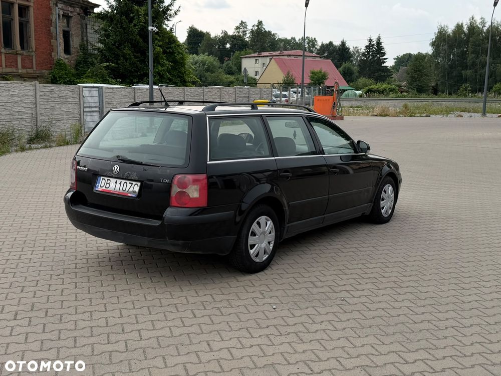 Volkswagen Passat 1.9 TDI Basis - 6