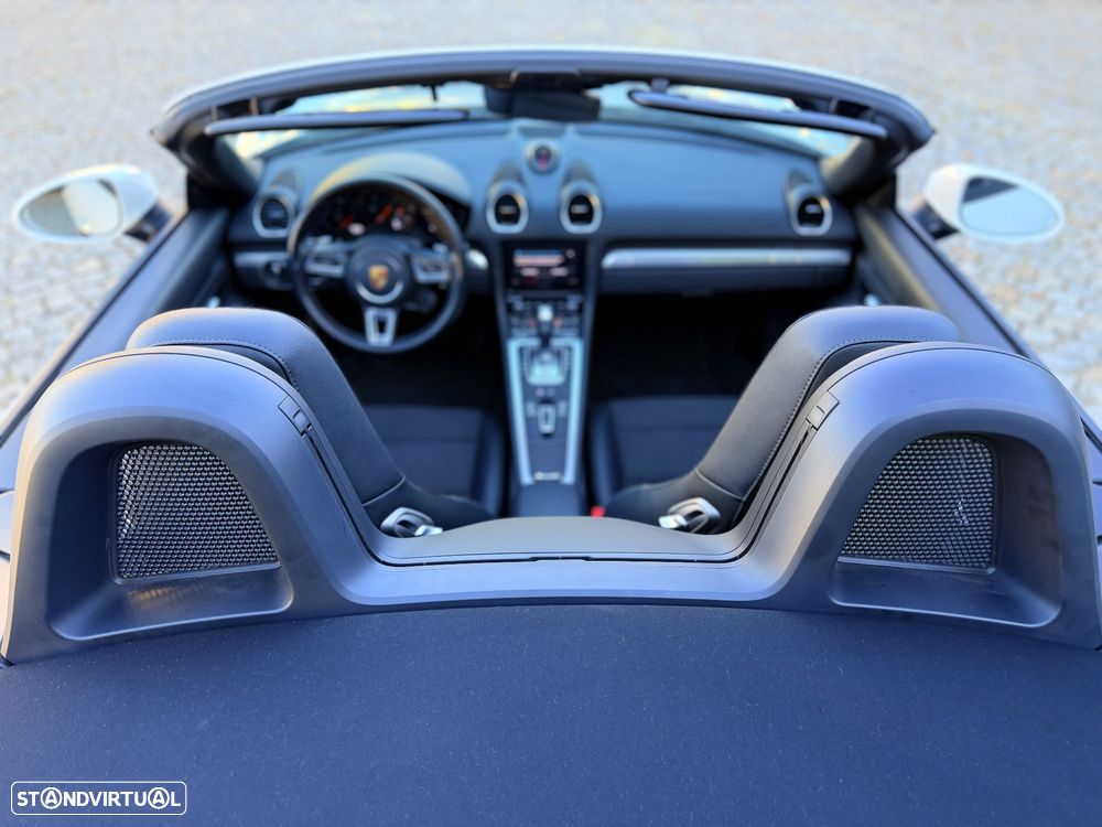 Porsche 718 - 22