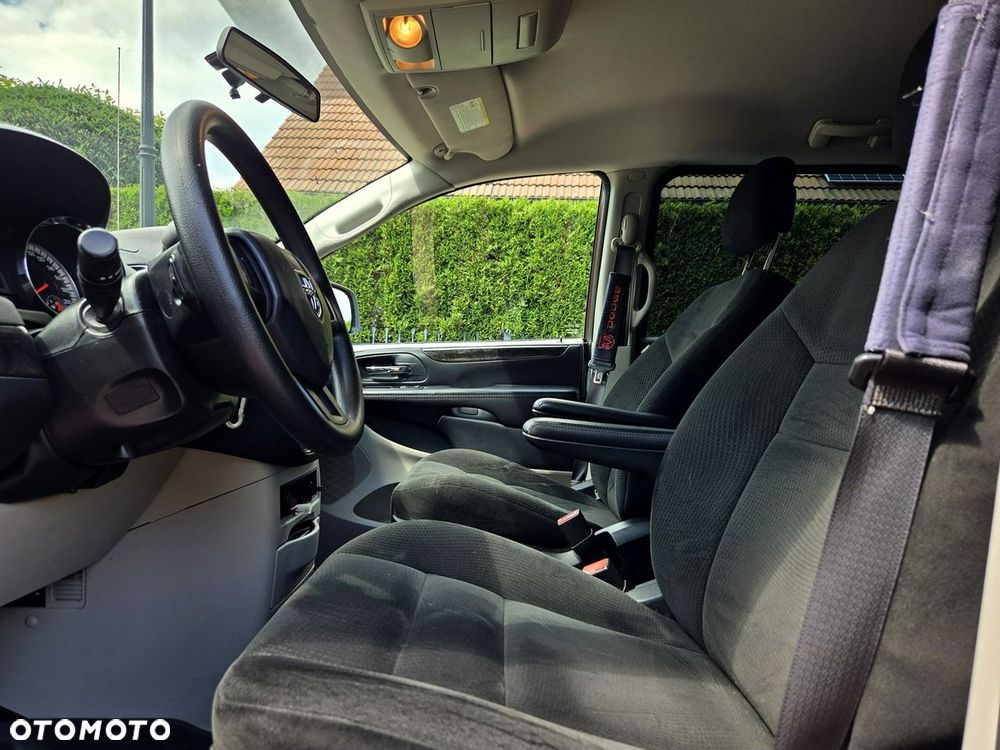 Dodge Grand Caravan 3.6 Express - 8