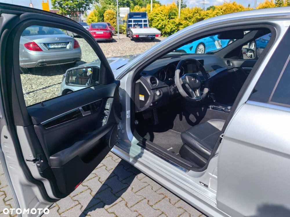 Mercedes-Benz Klasa C 63 AMG 7G-TRONIC Performance Plus - 18