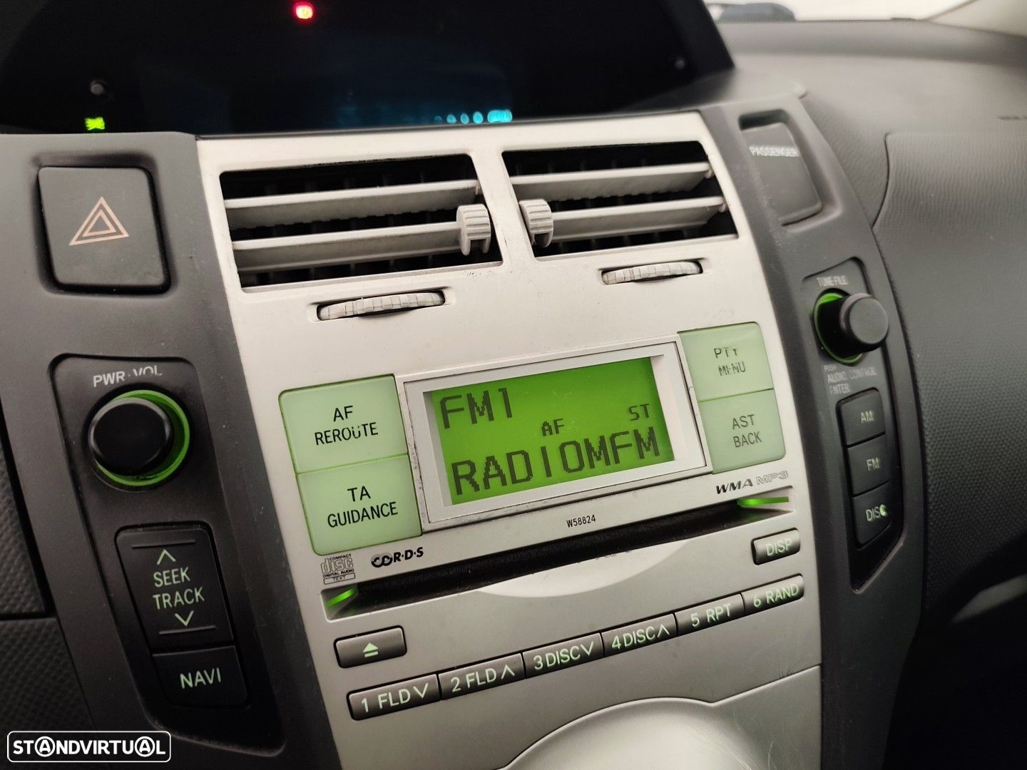 Toyota Yaris 1.0 VVT-i AC - 21