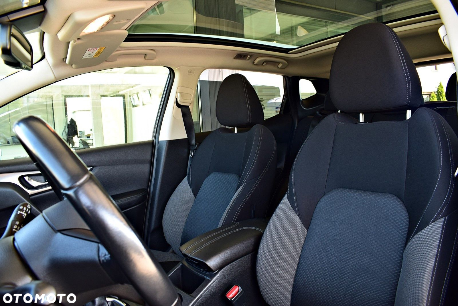 Nissan Qashqai 1.5 dCi N-Connecta - 13