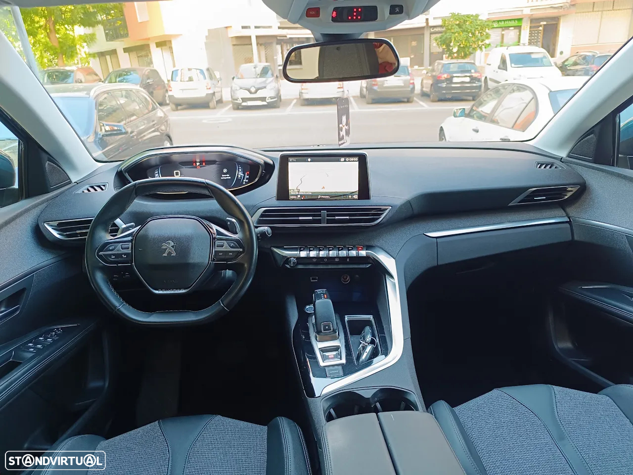 Peugeot 5008 1.2 PureTech Allure EAT8 - 11