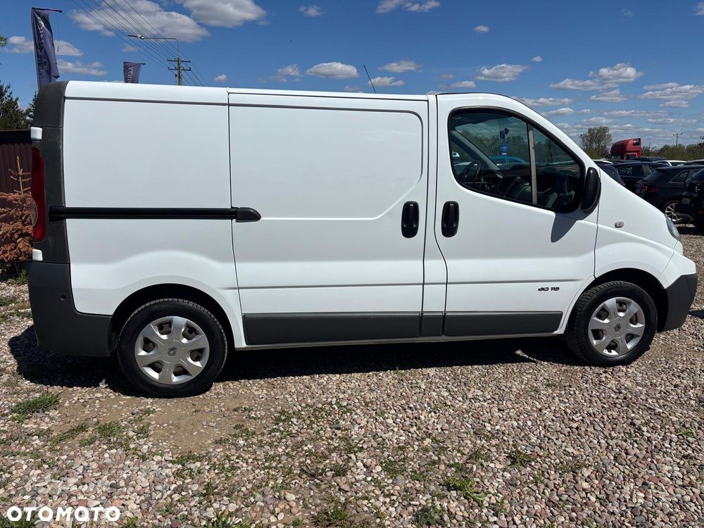 Renault Trafic - 11