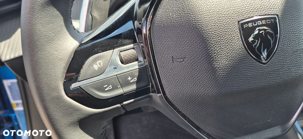 Peugeot 2008 PureTech 130 Allure S&S EAT8 - 16