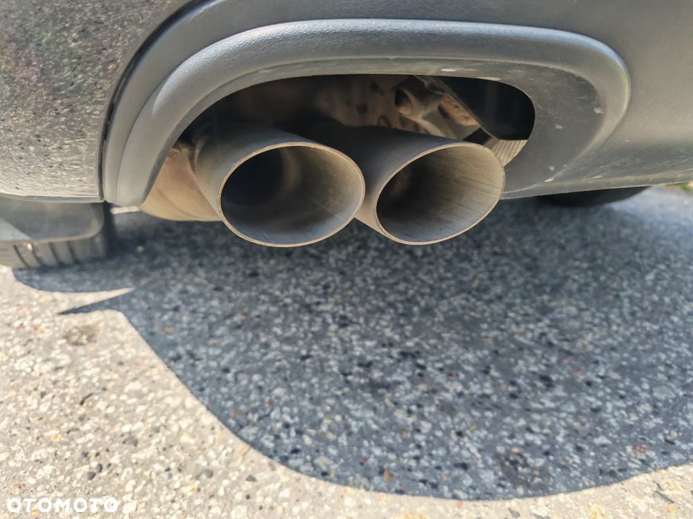 Volkswagen Passat 2.0 TDI Comfortline - 6