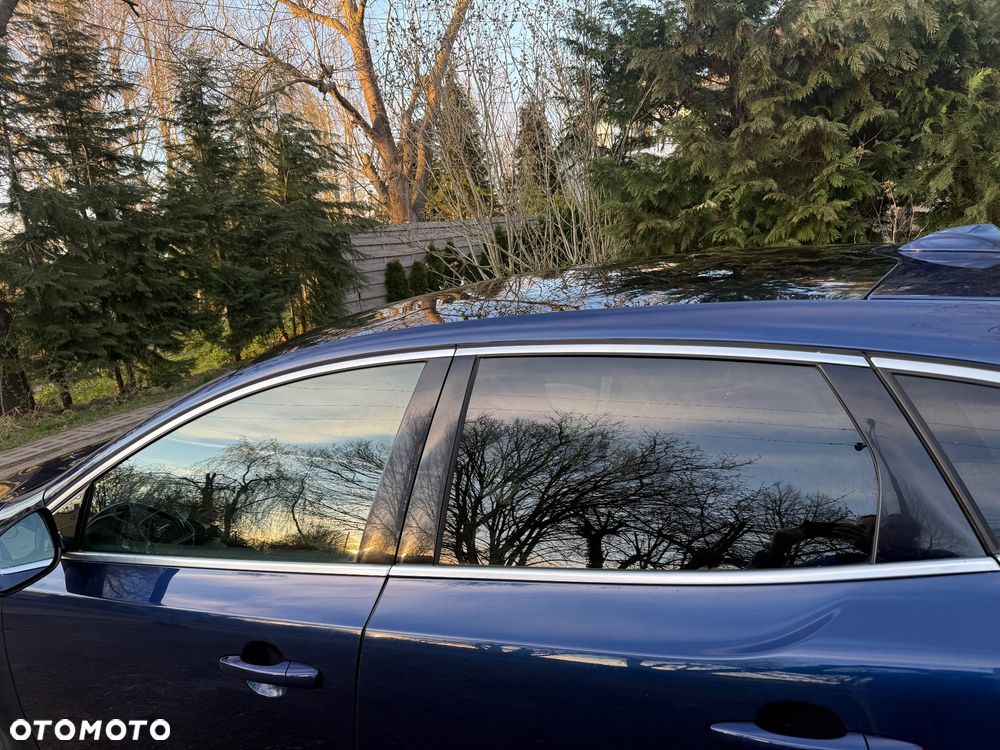 Volvo V40 D4 Ocean Race - 3