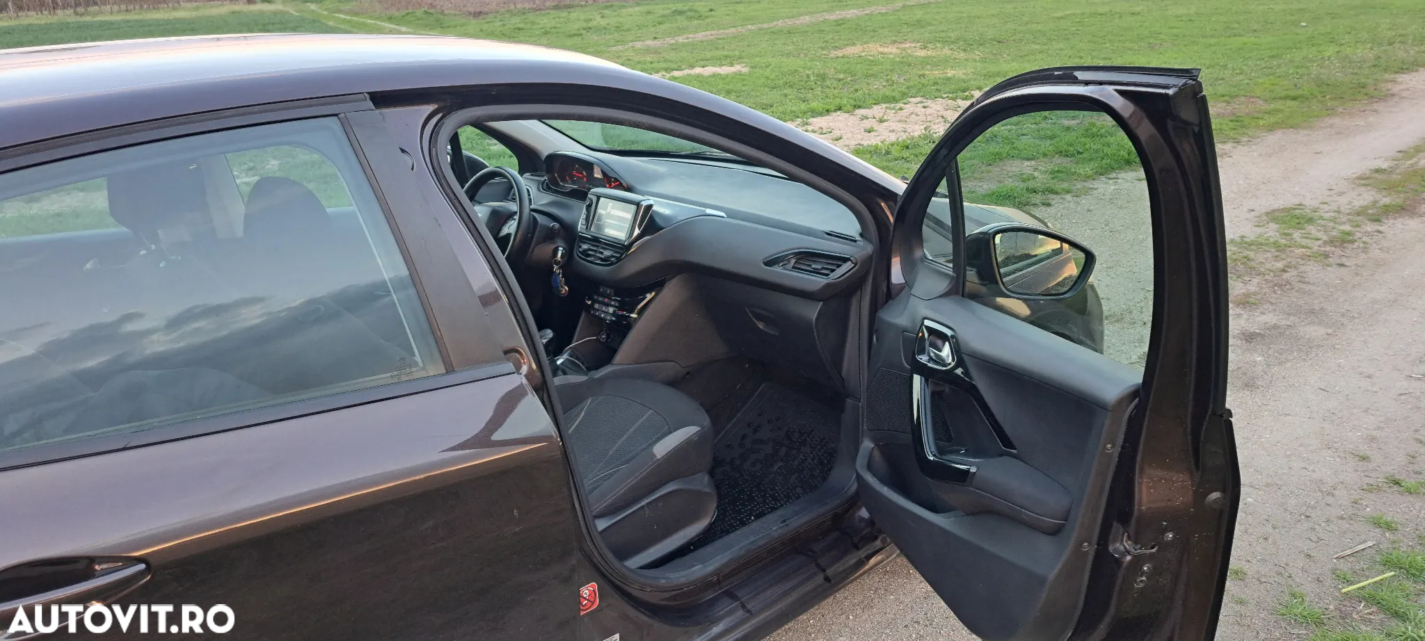 Peugeot 208 1.4 VTi Access - 11