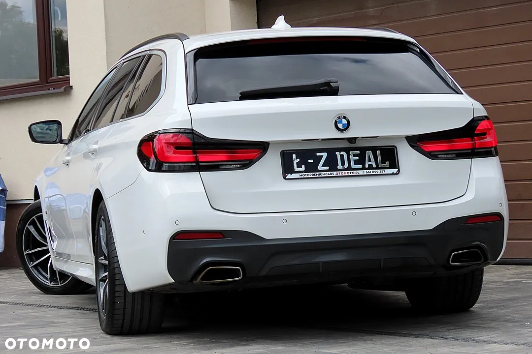 BMW Seria 5 520d xDrive Touring M Sport Edition - 8
