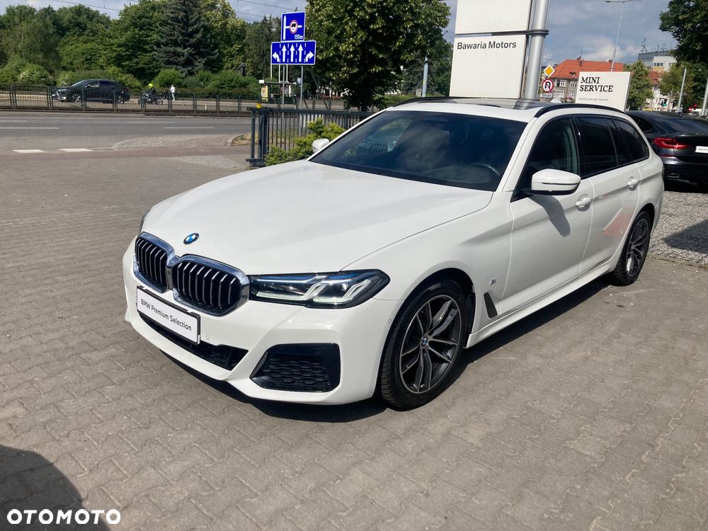 BMW Seria 5 520d xDrive mHEV M Sport sport - 1