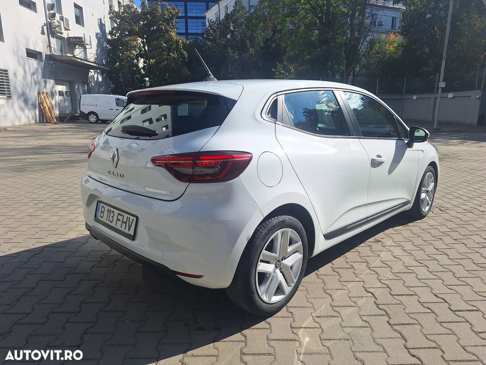 Renault Clio 2022 photo 3