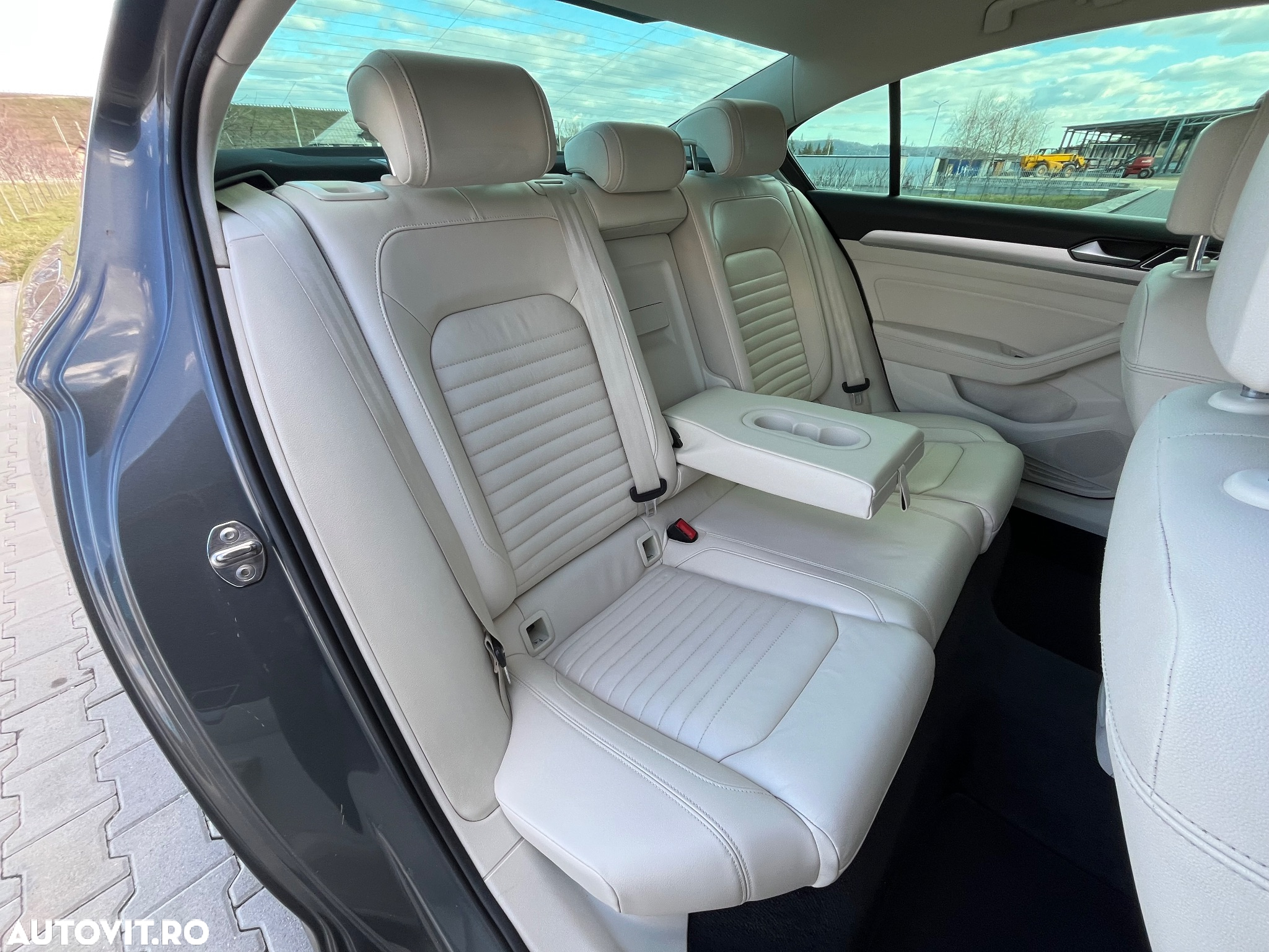 Volkswagen Passat 1.6 TDI (BlueMotion Technology) Comfortline - 7