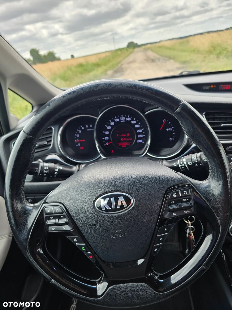 Kia Ceed - 7