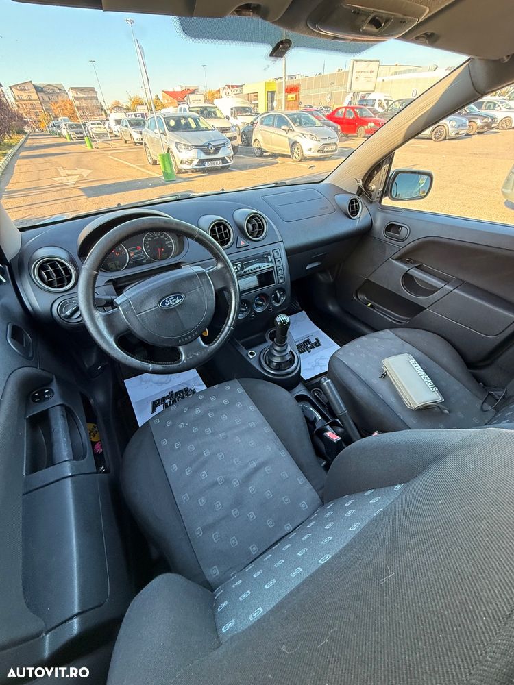 Ford Fiesta 1.3i Comfort - 5