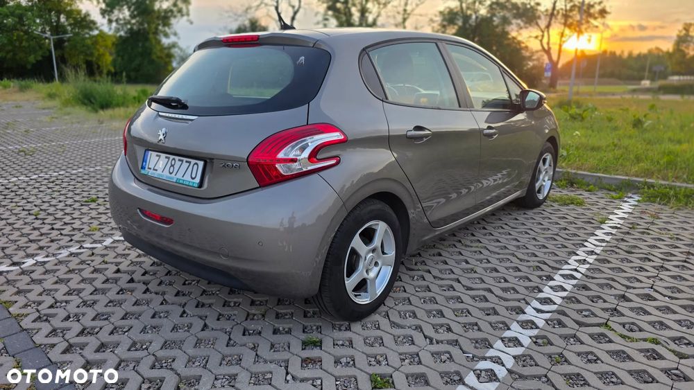 Peugeot 208 PureTech 82 Active - 4