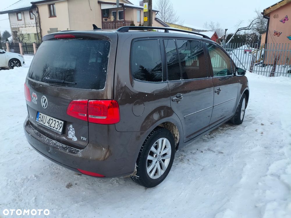 Volkswagen Touran 1.6 TDI DPF Comfortline DSG - 4