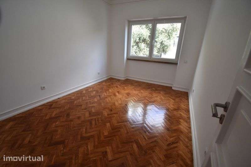 T3 Renovado com Suite | Alvalade / Areeiro | Excelente Localização - Grande imagem: 4/12