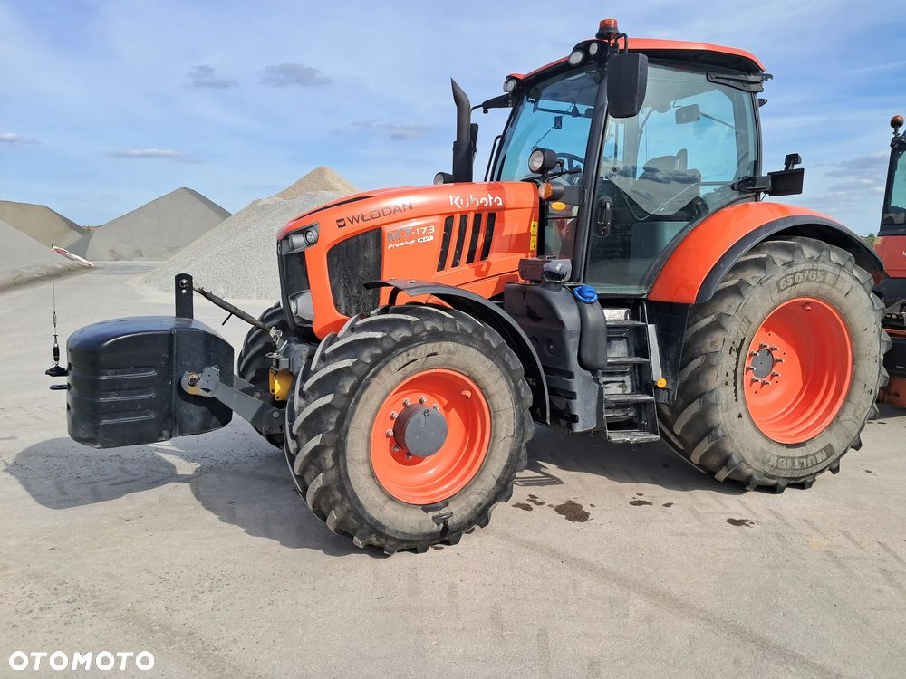 Kubota M7173 - 2