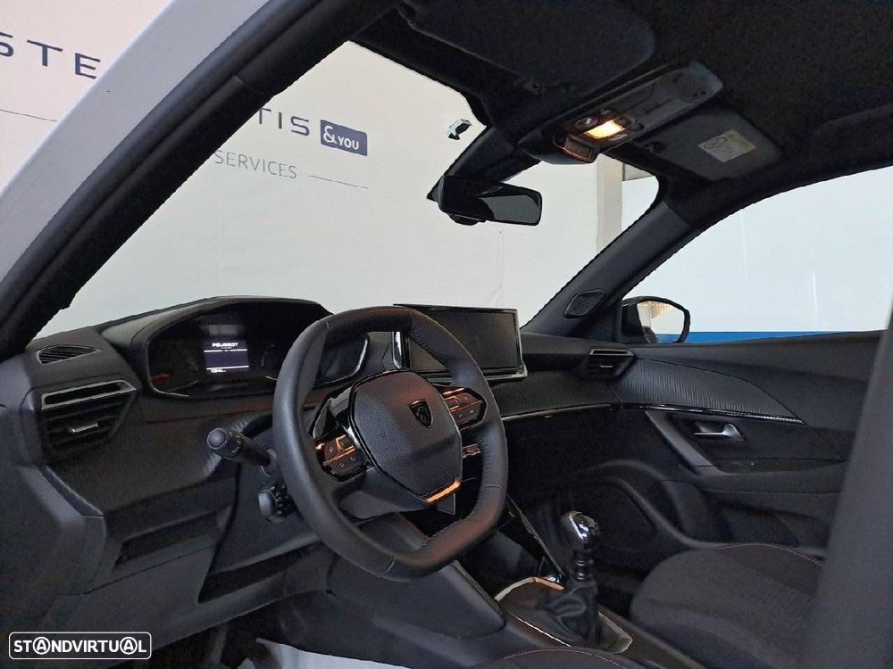Peugeot 2008 1.2 PureTech Style - 8