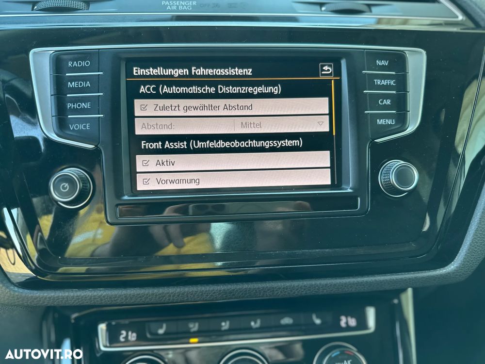 Volkswagen Touran 2.0 TDI SCR (BlueMotion Technology) Highline - 21