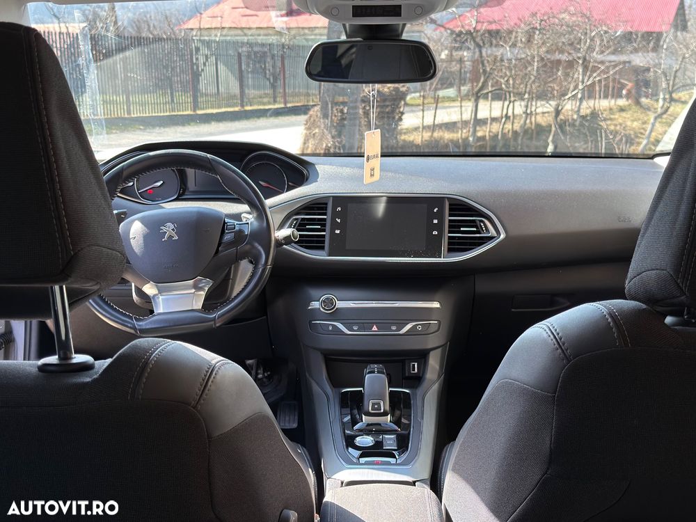 Peugeot 308 BlueHDi FAP 130 EAT8 Stop & Start Allure - 6