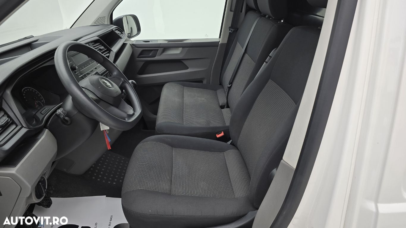 Volkswagen Transporter - 12