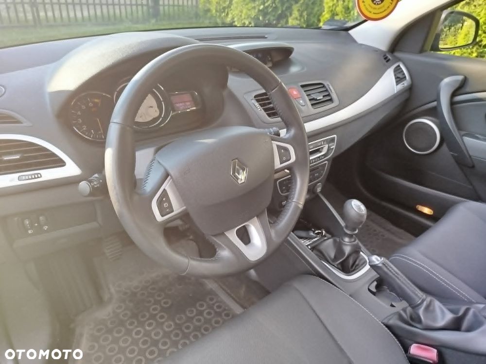 Renault Megane 1.6 16V Dynamique Euro5 - 9