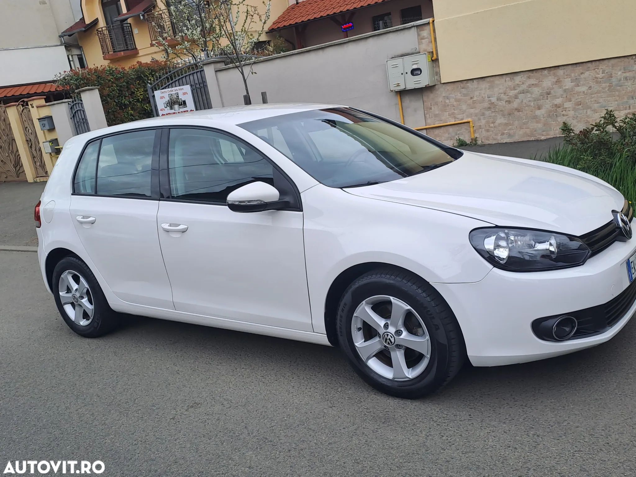 Volkswagen Golf 1.5 TSI ACT OPF BlueMotion IQ.DRIVE - 1