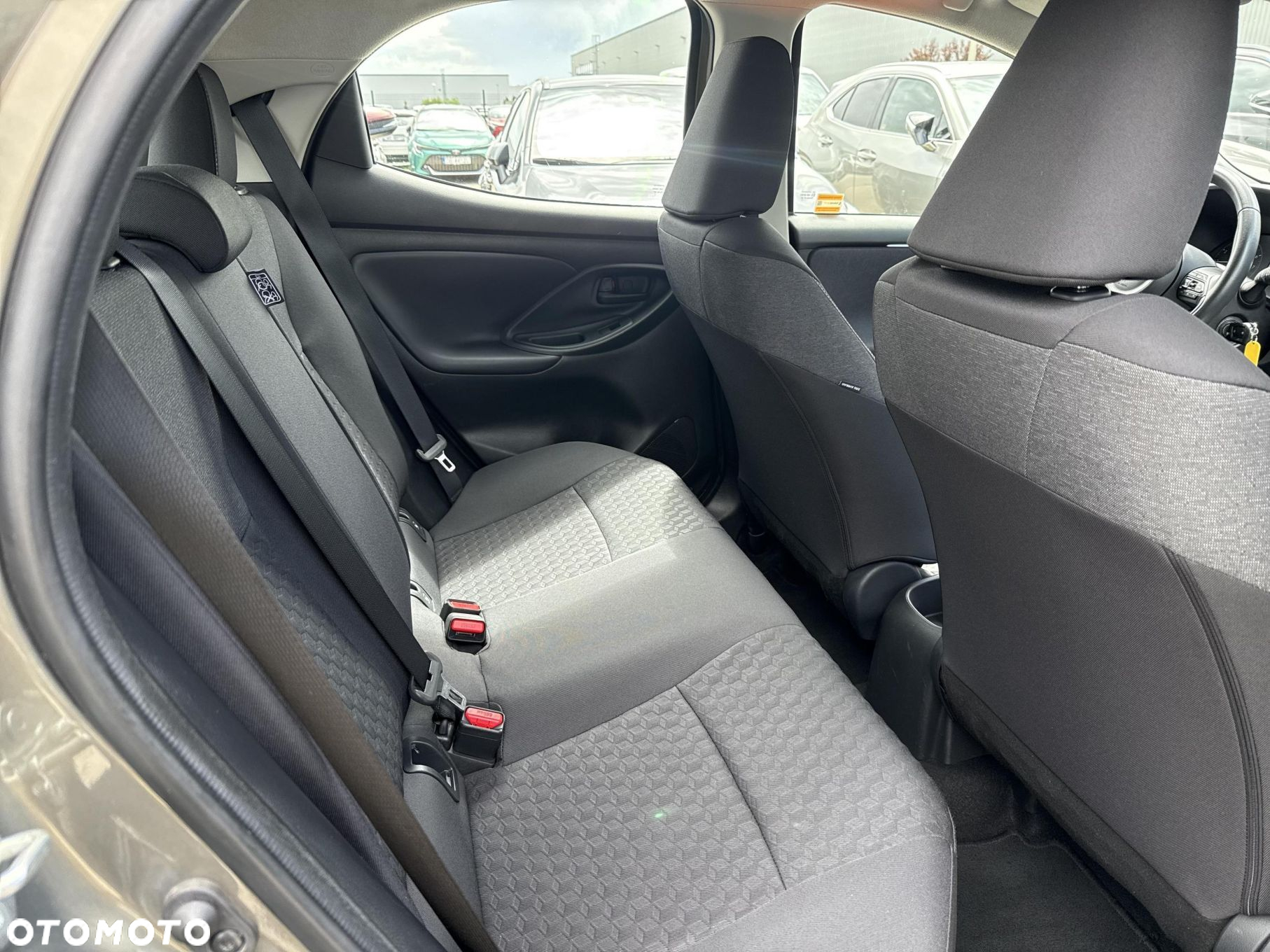 Toyota Yaris - 10