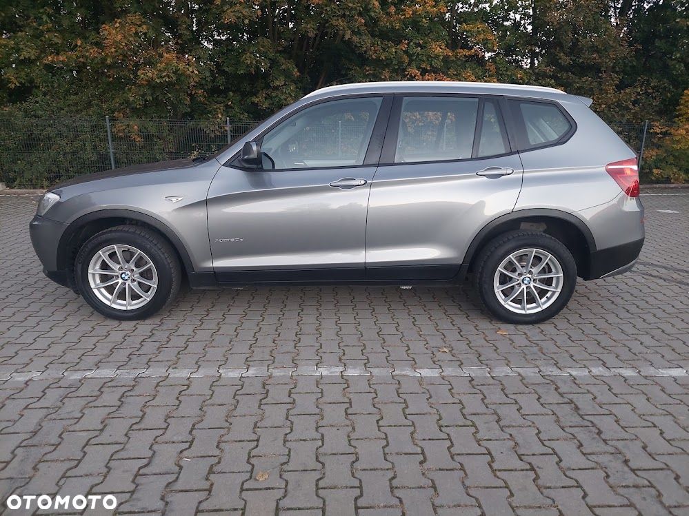 BMW X3 2011 photo 2