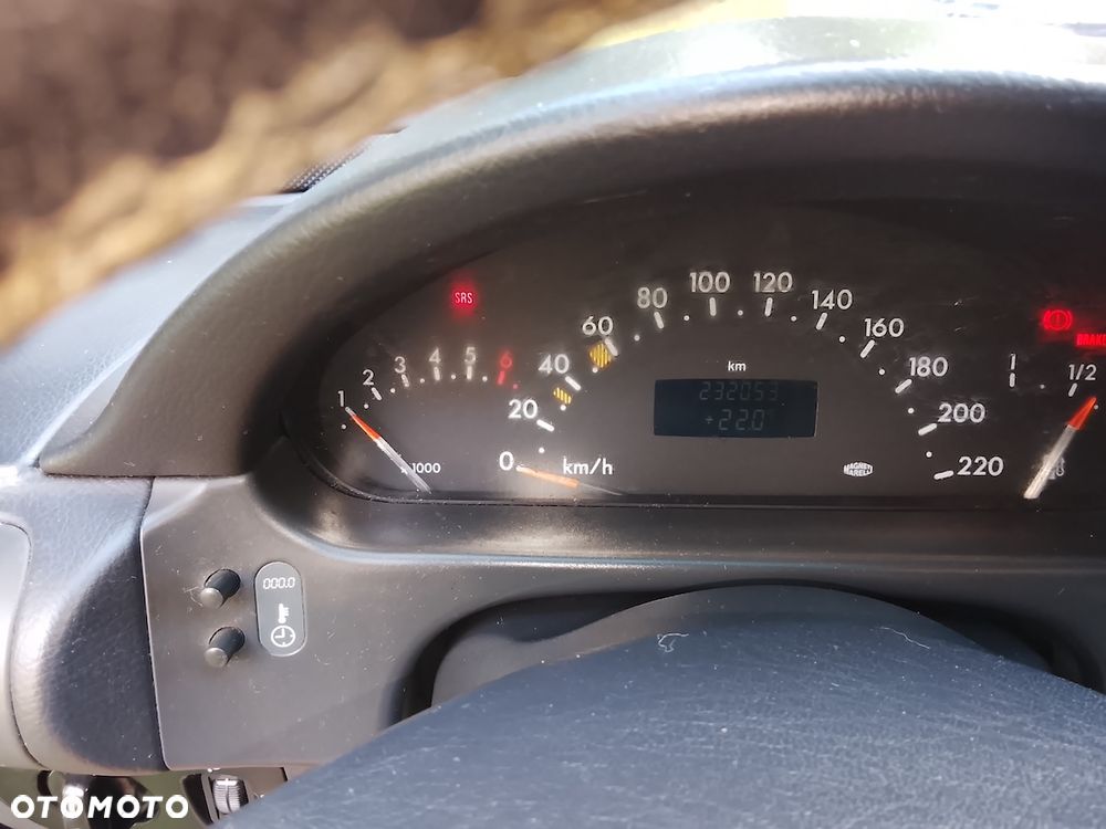 Mercedes-Benz Vaneo 1.9 Family - 3