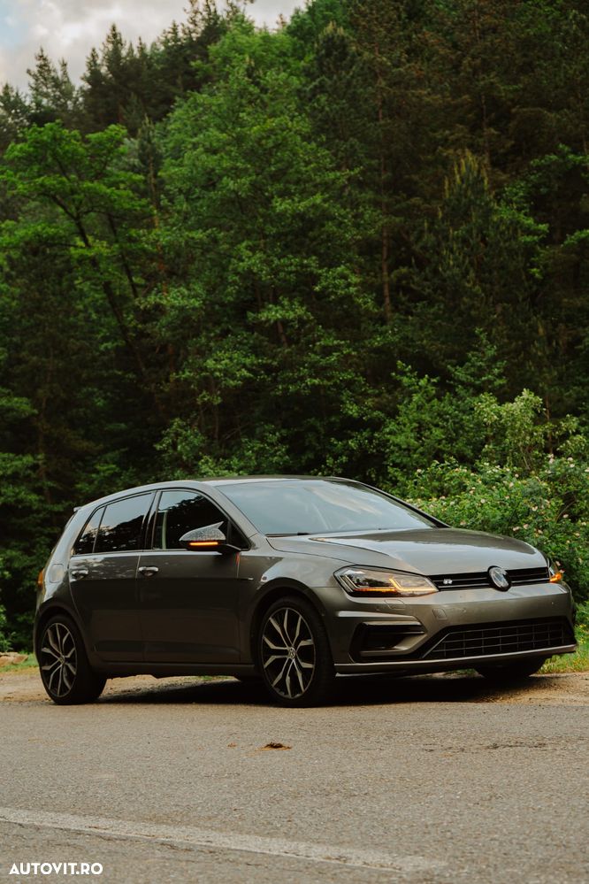 Volkswagen Golf 1.6 TDI BMT Comfortline - 10