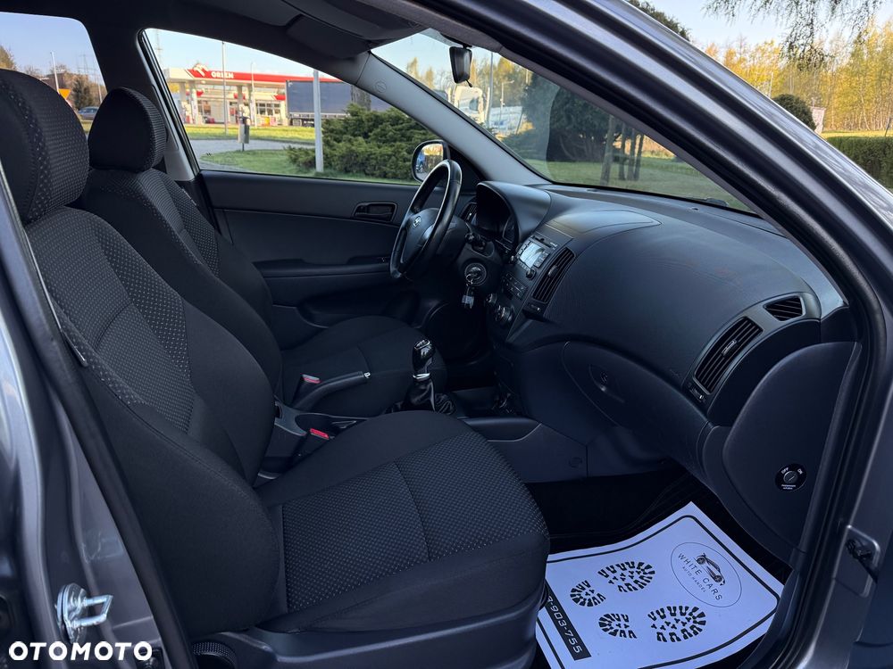 Hyundai i30 i30cw 1.6 Edition Plus - 6