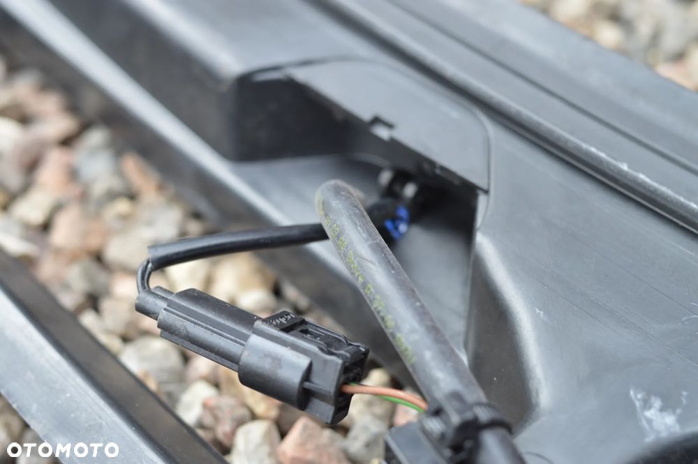 BMW E90 / E91 / E90 LCI / E91 LCI ORYGINALNE PODSZYBIE EUROPA O NR.  51 71 7 180 743 / 51 71 7 061 964 / 51 71 4 362 484 OEM W DOBRYM STANIE - 18