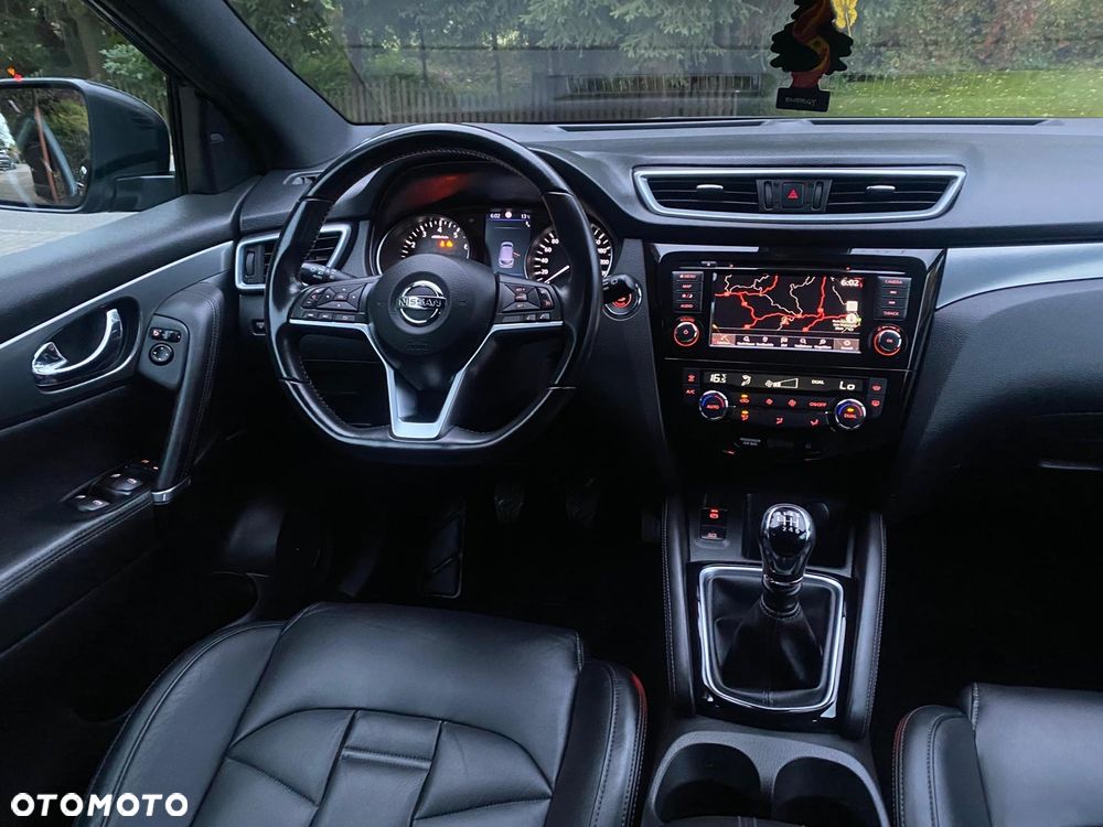 Nissan Qashqai 1.3 DIG-T Tekna+ - 25
