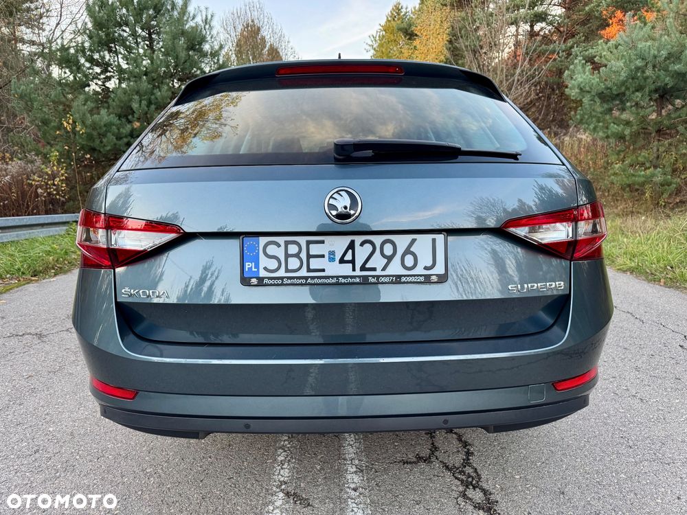 Skoda Superb 2.0 TDI Ambition DSG - 13