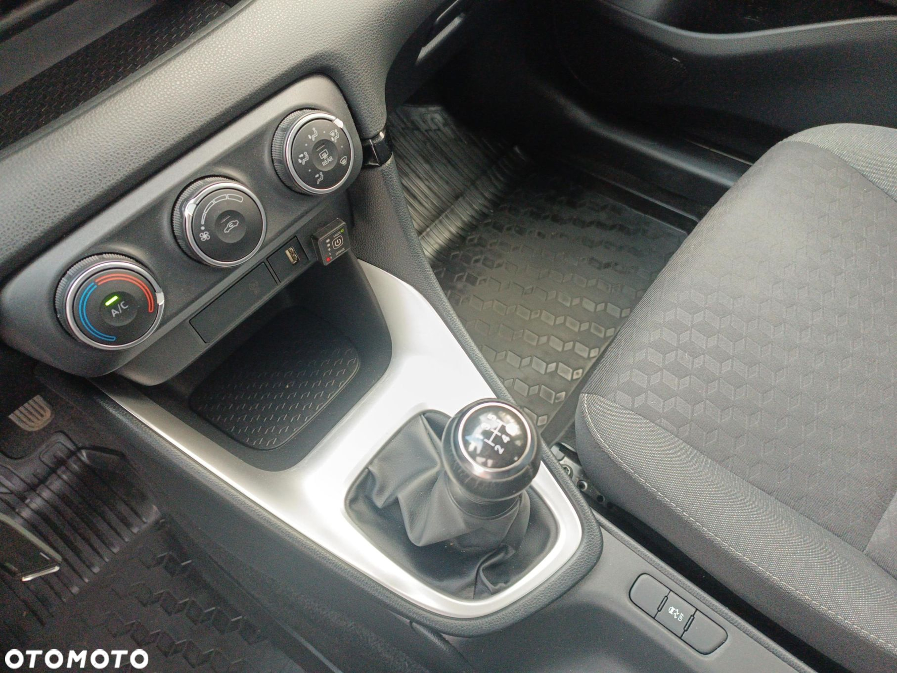 Toyota Yaris 1.0 Comfort - 13