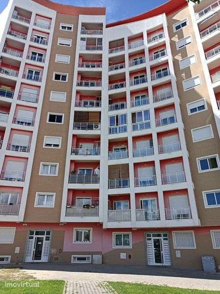 T2 Santa Marta do Pinhal, BOX e Arrecadação - Grande imagem: 3/12