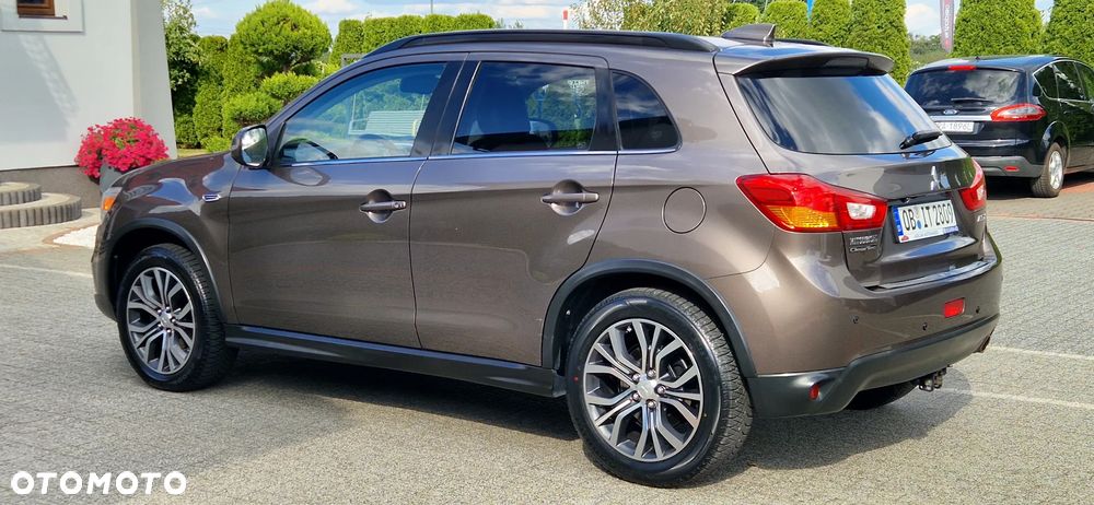 Mitsubishi ASX - 5