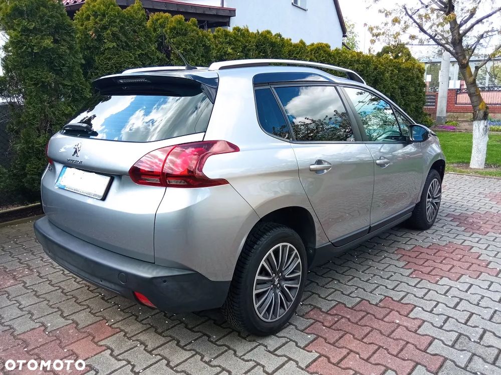 Peugeot 2008 1.2 Pure Tech GPF Active - 5