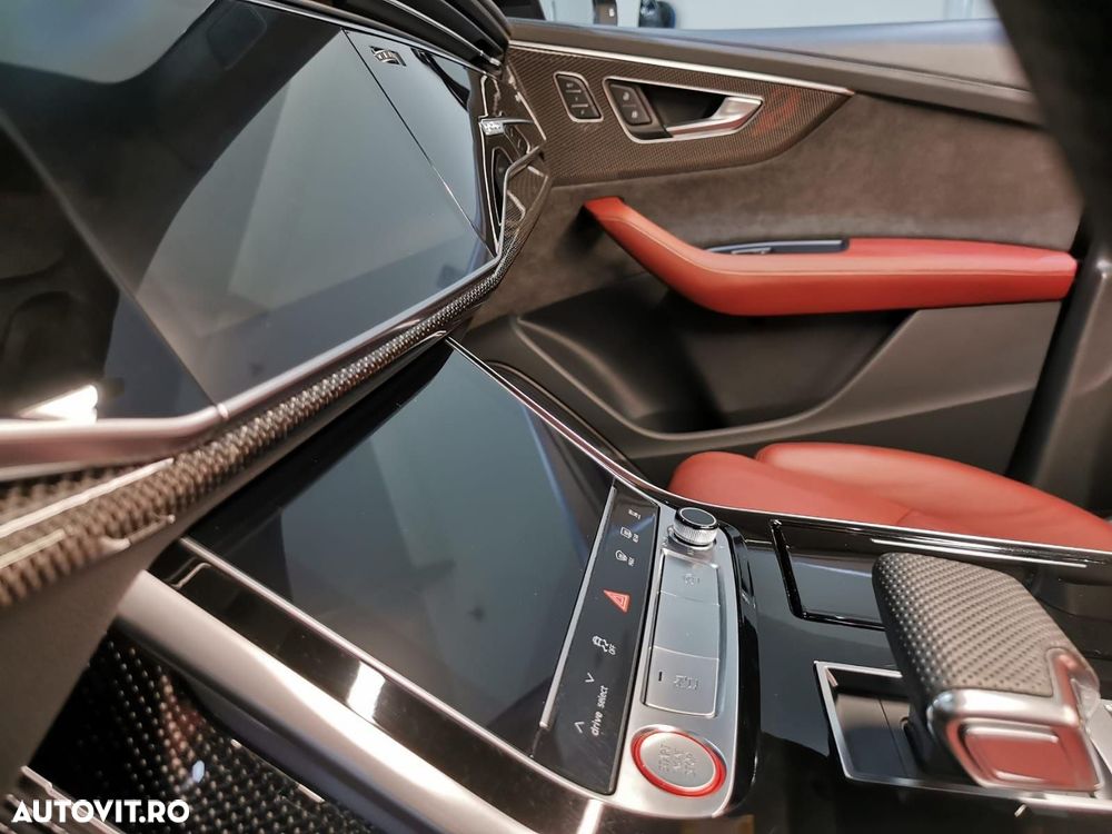 Audi SQ8 - 12