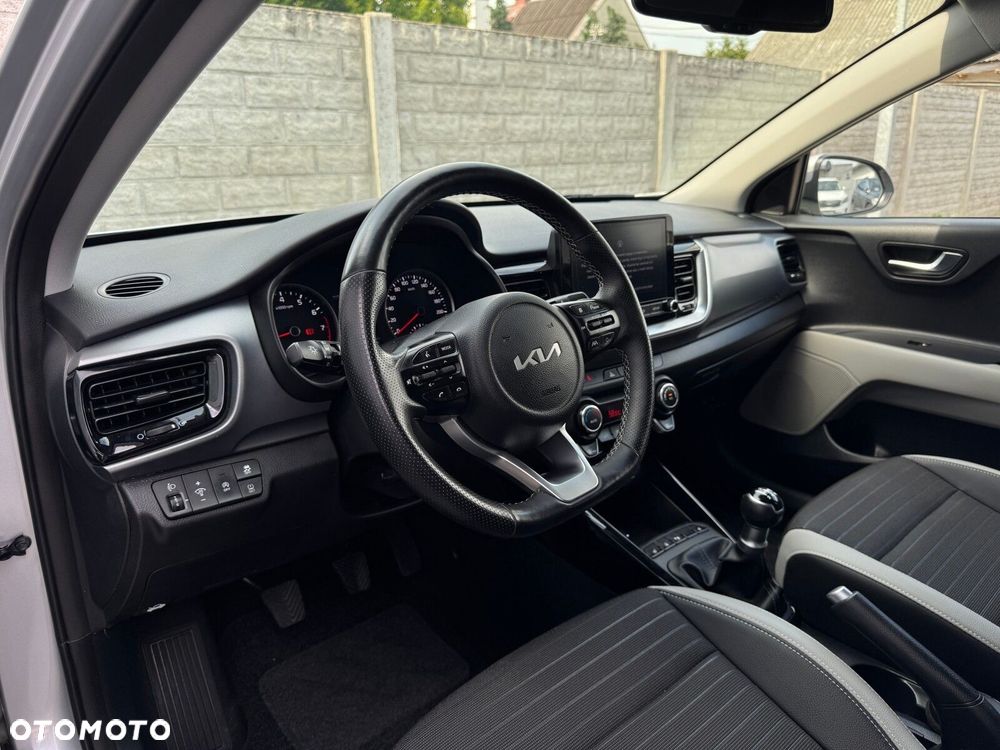 Kia Stonic 1.2 L Business Line - 10