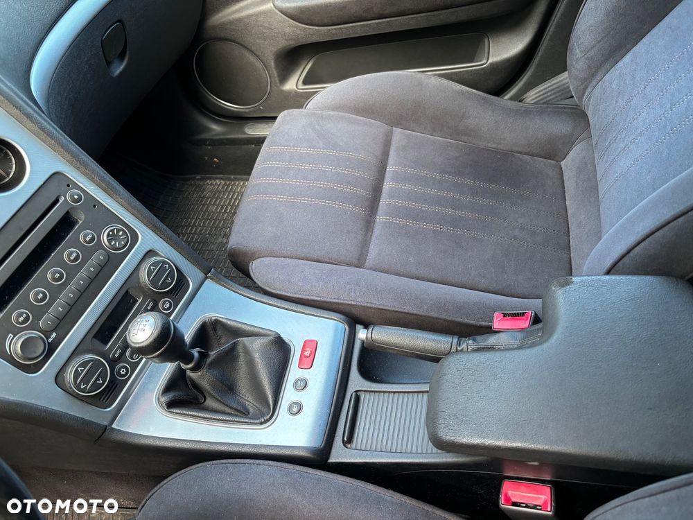 Alfa Romeo 159 1.9 JTDM 16V DPF Distinctive - 17