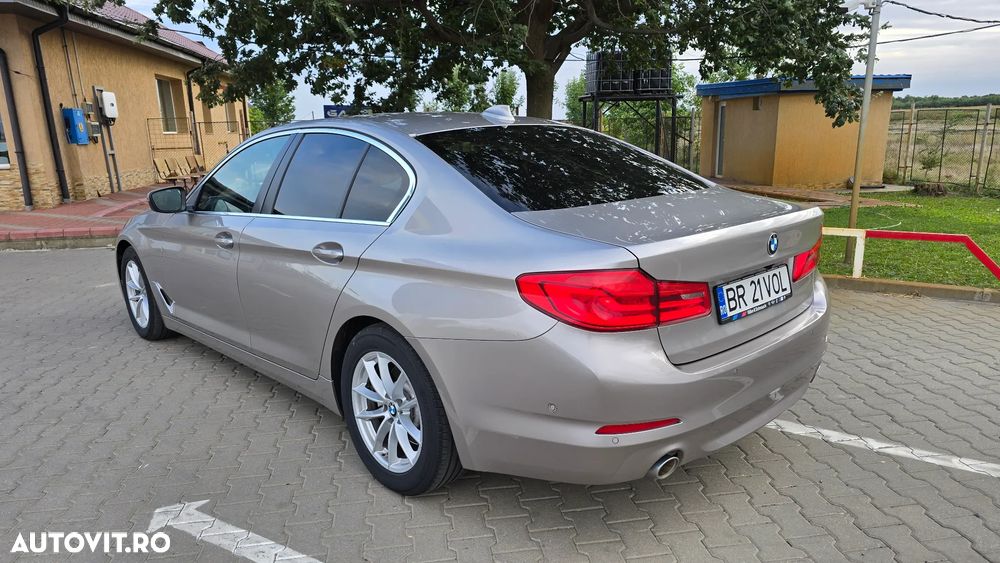 BMW Seria 5 520i AT - 21