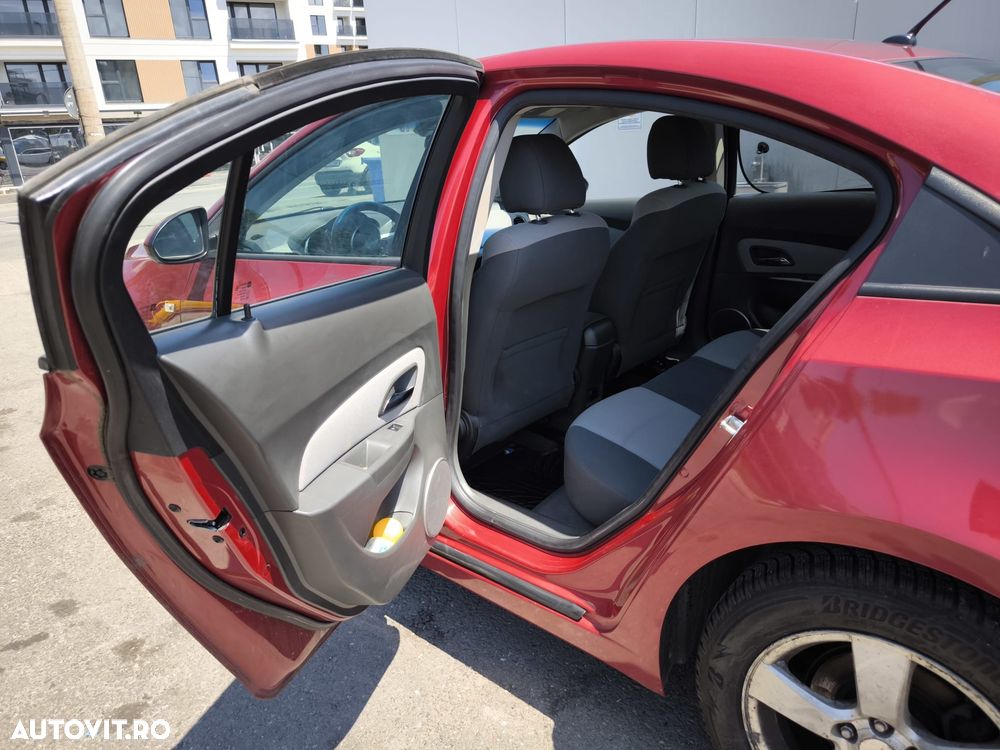 Chevrolet Cruze 1.8 Ecotec LS+ - 6