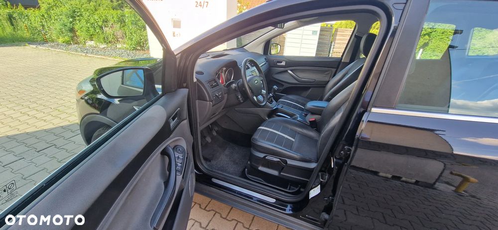Ford Kuga 2.0 TDCi 4x4 Titanium - 26