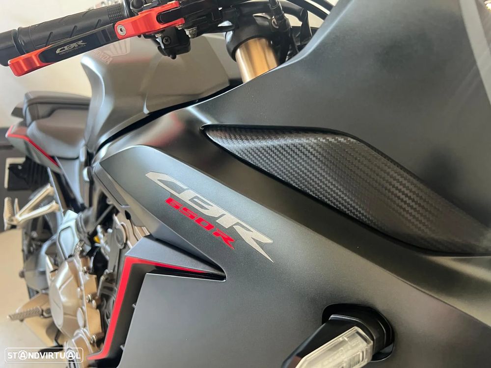 Honda CBR 650R - 6